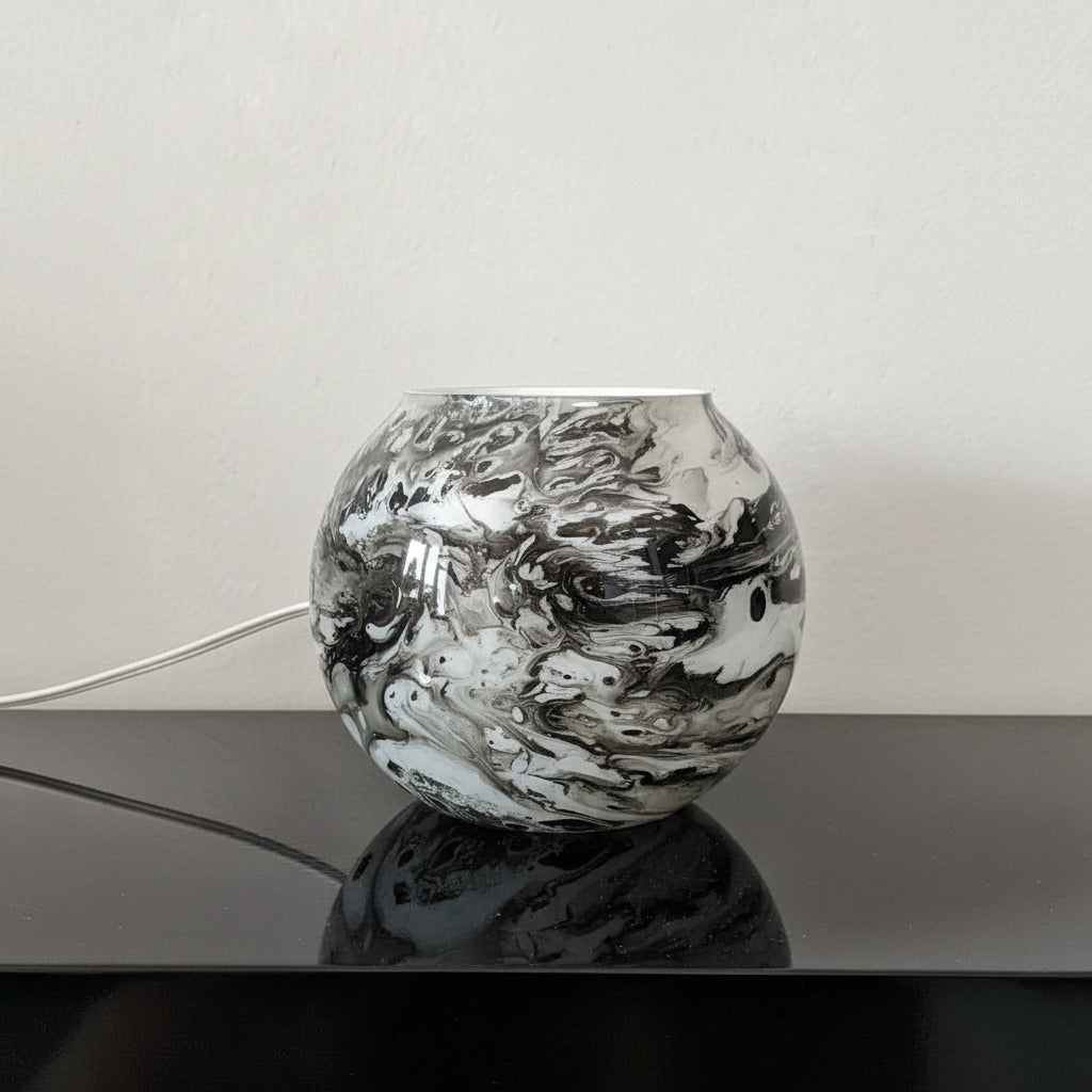 Lampada da tavolo in vetro dipinta STARDUST ovale